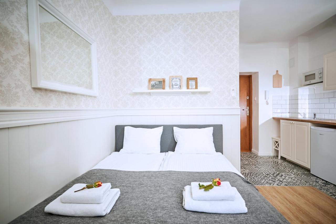 Central Place For You Pl. Bankowy 바르샤바 외부 사진